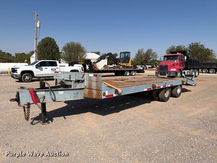 2000 Interstate equipment trailer - EW8925