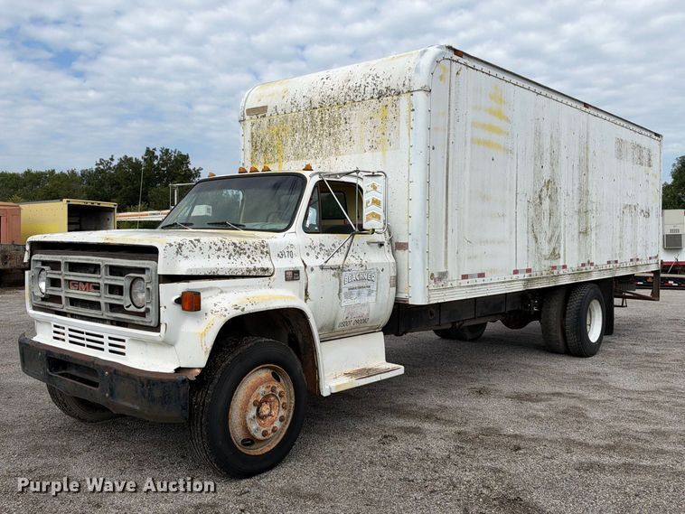 1986 GMC 7000 box truck - EX2308