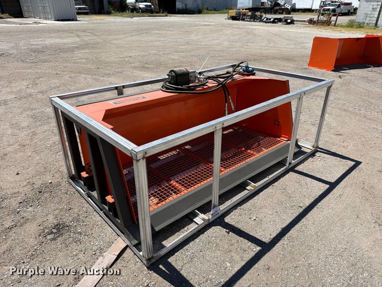 Pabreak skid steer vibrating screen bucket - EX4221
