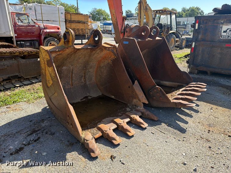 (2) excavator buckets - FC3383