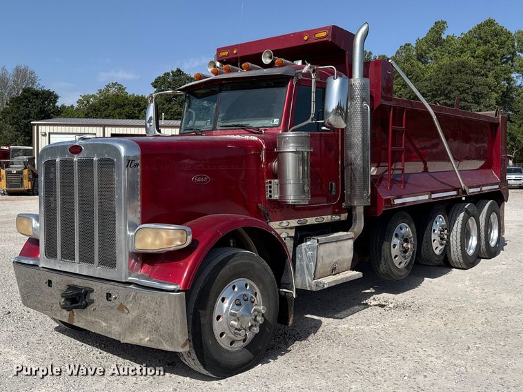 2012 Peterbilt 388 dump truck - FC4357