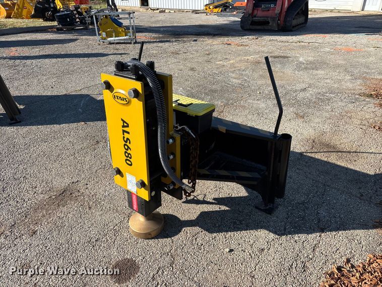 Lyals ALS680 skid steer post driver - FG0716