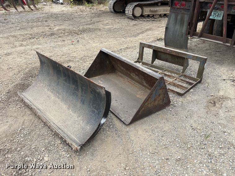 Compact utility loader attachments - FK2129