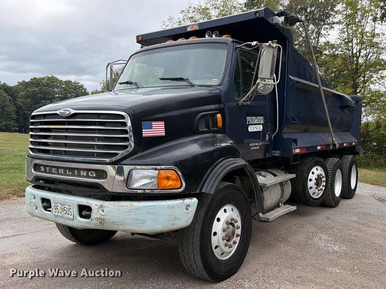 2007 Sterling L8500 dump truck - FK3483
