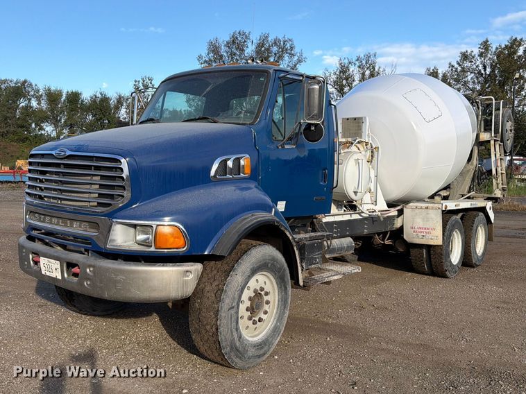 1999 Sterling Truck L8513 ready mix truck - FK4187