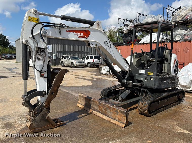 2023 Bobcat E42 mini excavator - FK5203