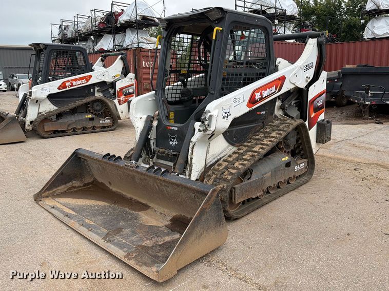 2023 Bobcat T66 tracked skid steer loader - FK5205