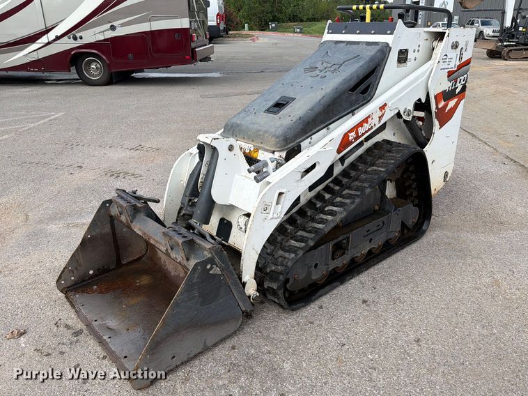 2023 Bobcat MT100 compact utility loader - FK5208