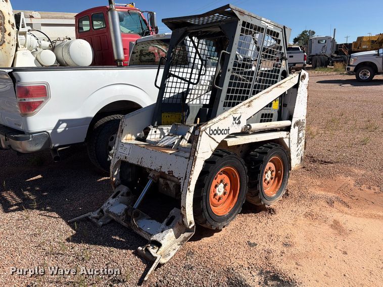 1988 Bobcat 542B skid steer loader - FM7662