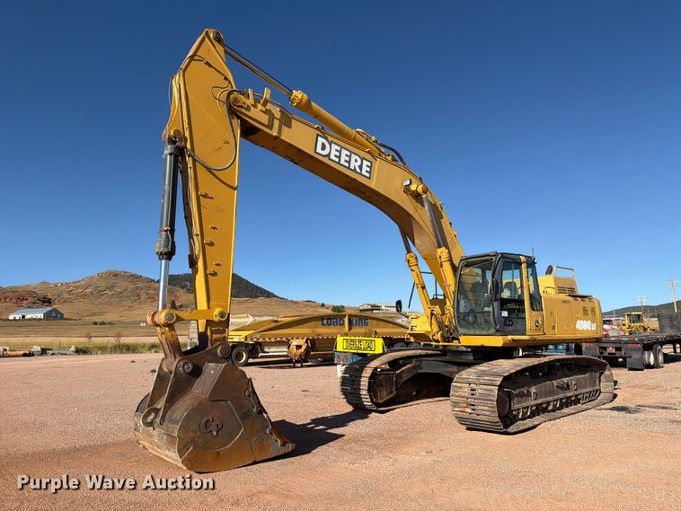 2005 John Deere 450C LC excavator - FM7681