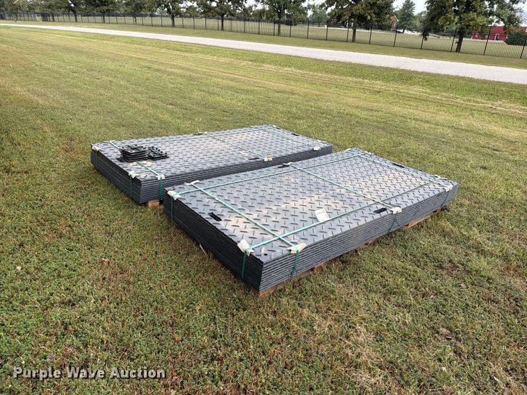 (24) mats - FN5874