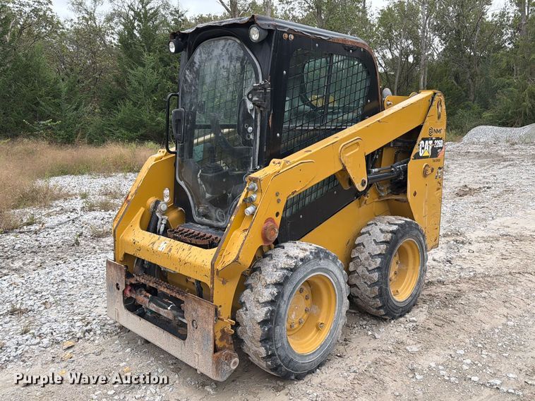 2018 Caterpillar 226D skid steer loader - FP3110