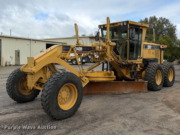 2004 Caterpillar 140H motor grader - FU4701