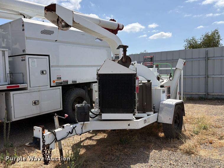 2008 Altec DC1217 wood chipper - YA4593