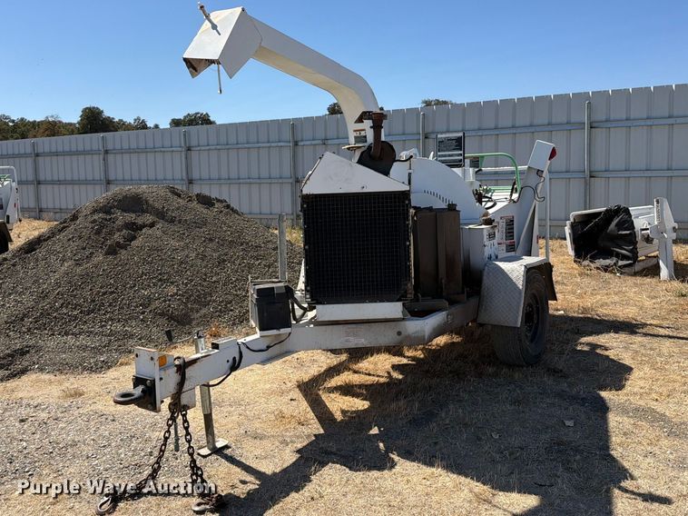 2008 Altec DC1217 wood chipper - YA4594