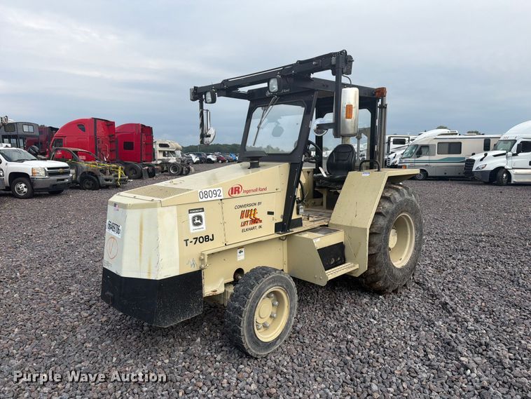 2008 Ingersoll Rand T-708J tow tractor - YA4812