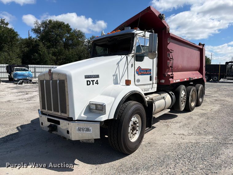 2019 Kenworth T800 dump truck - YA5161