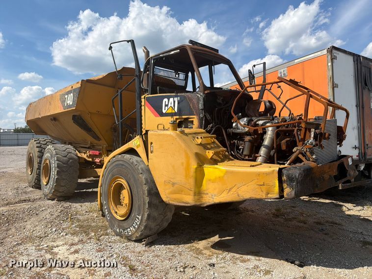 2008 Caterpillar 740 articulated haul truck - YA5309