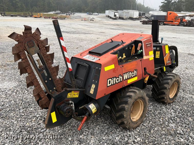 2016 Ditch Witch 410SX trencher - YA5432