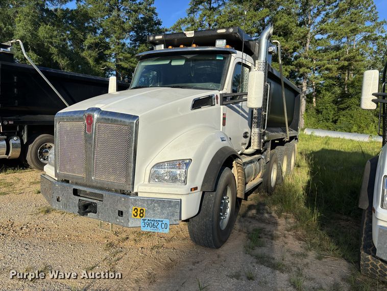 2025 Kenworth T880 dump truck - ZA0844