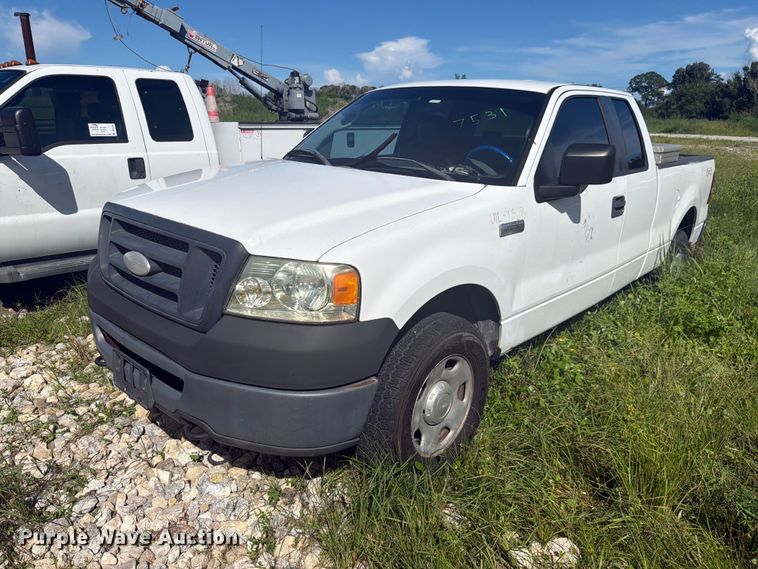 2007 Ford F150 Ext. Cab pickup truck - DV7324