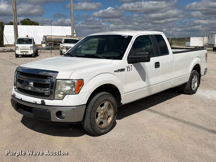 2014 Ford F150 Ext. Cab pickup truck - EO8763