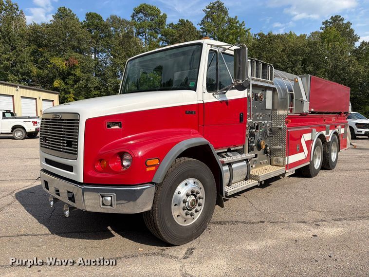2000 Freightliner FL112 pumper fire truck - ET8679