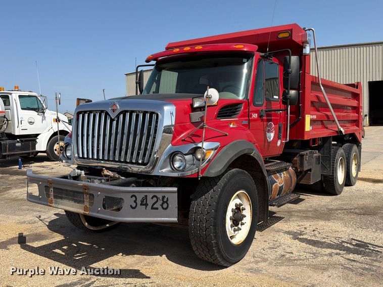 2010 International SF525 dump truck - EW5050