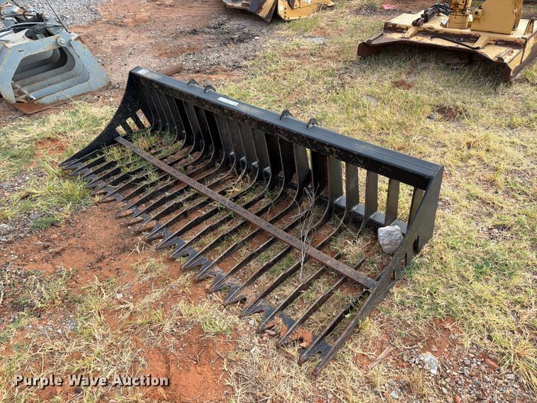 RSB84-BL skid steer rock bucket - EW8949