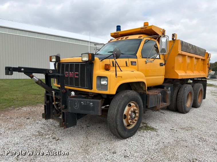 2000 GMC C7 dump truck - FK3809