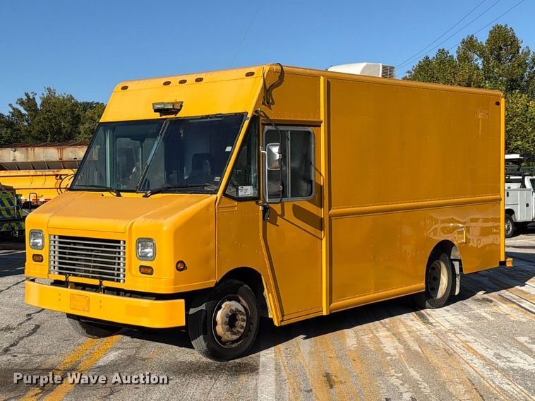 2008 Workhorse W42 delivery truck - FM6509