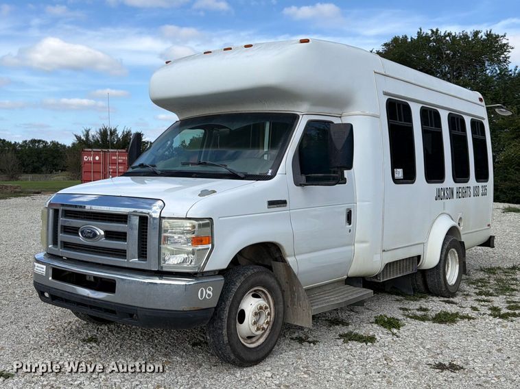 2008 Ford E-350 Bus - FP4063