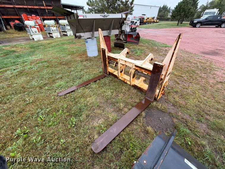 JRB W130 Wheel loader forks - FT6752