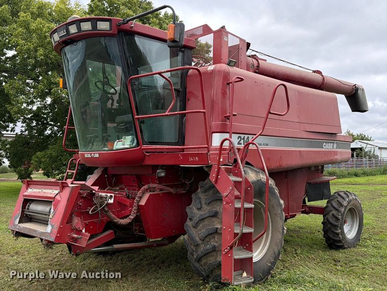 1995 Case 2144 Axial-Flow combine - FT6777