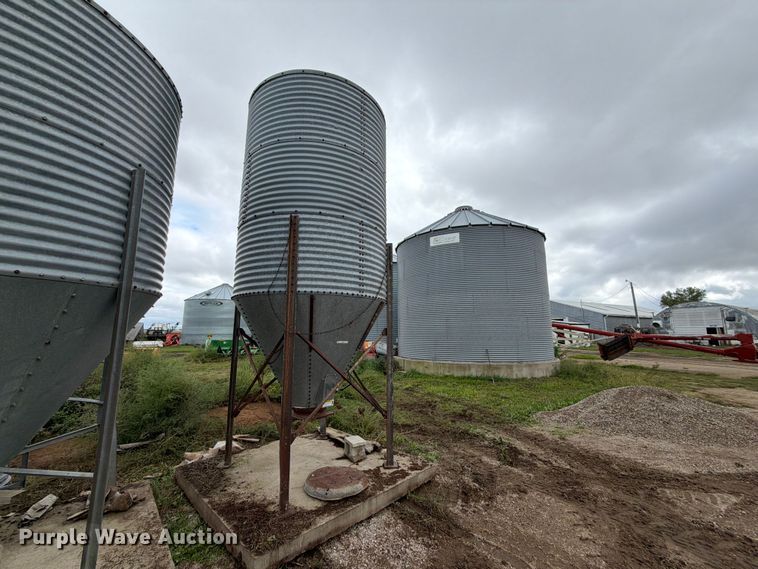 Columbian grain bin - FT6792