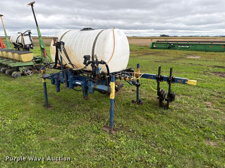 liquid fertilizer applicator - FT6796