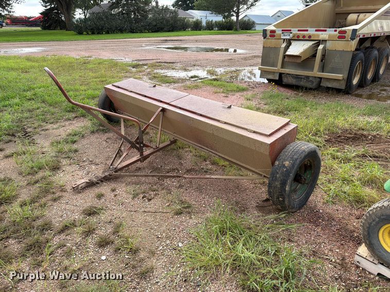 New Idea 100 drop Seeder - FT6803