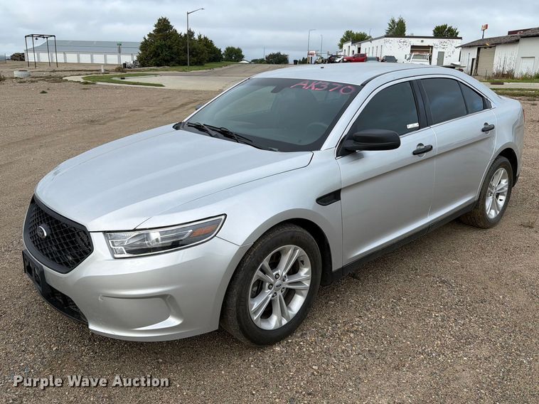 2017 Ford Taurus Police  - FT6812