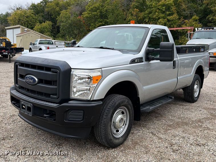 2015 Ford F250 Super Duty pickup truck - FT7521