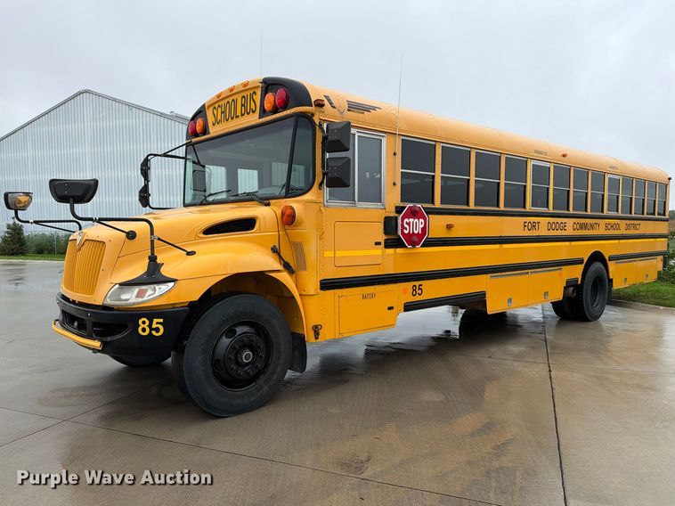2015 IC Bus PB105 school bus - FT8121