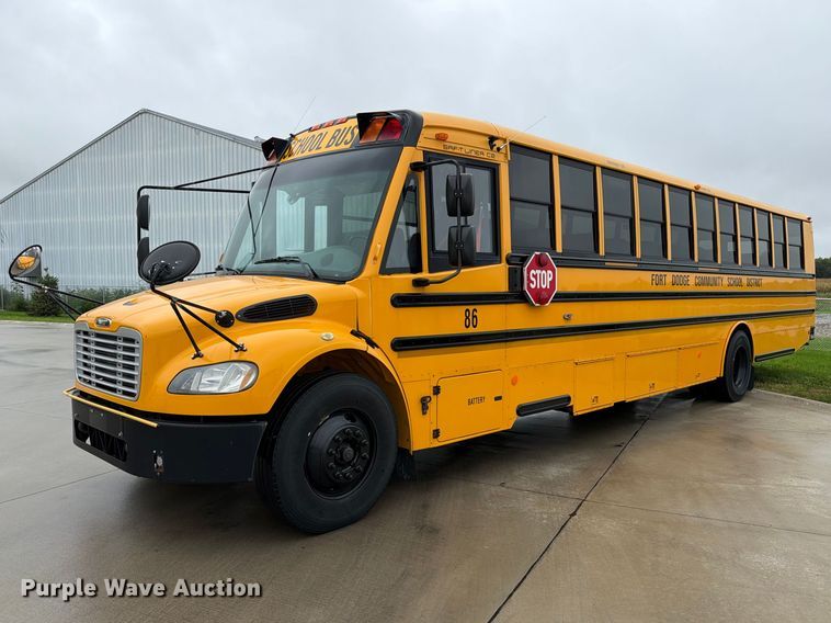 2017 Freightliner Thomas Built B2 school bus - FT8122