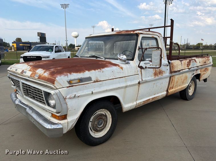 1970 Ford F100 pickup truck - FU1046
