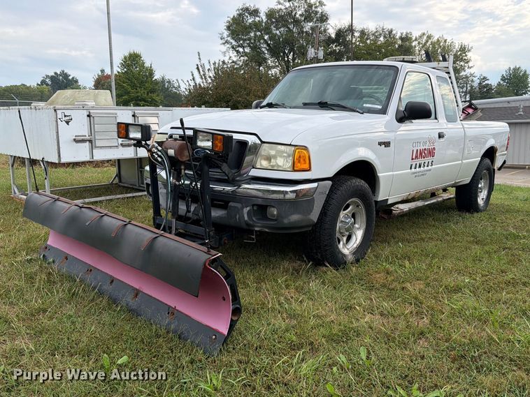 2005 Ford Ranger XLT Ext. Cab pickup truck - NF9727