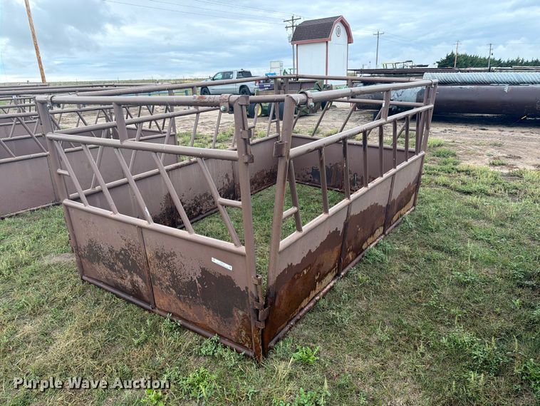 Hay bale feeder - EI7713