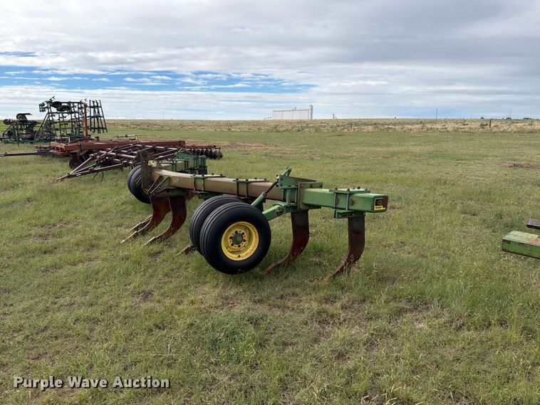 John Deere E0900 V-ripper - EW4402