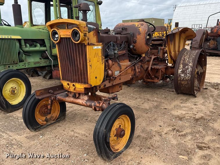 Minneapolis Moline M5 tractor - EW4439