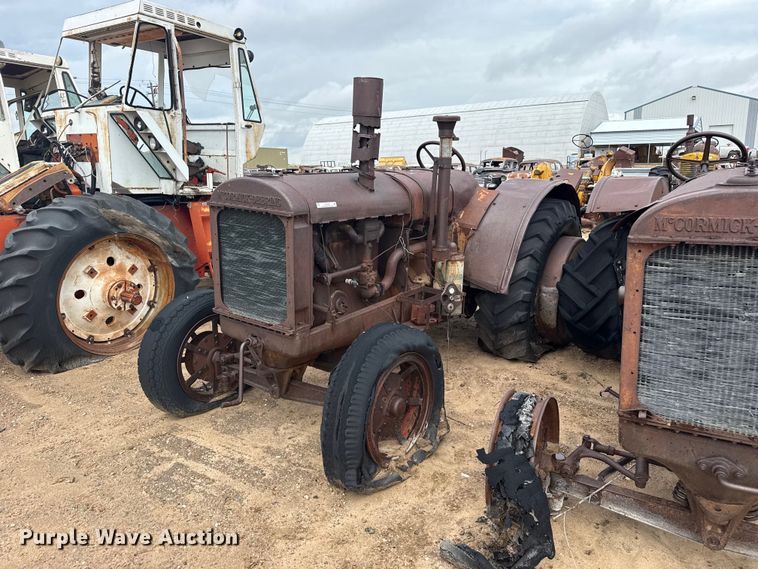 McCormick-Deering tractor - EW4449