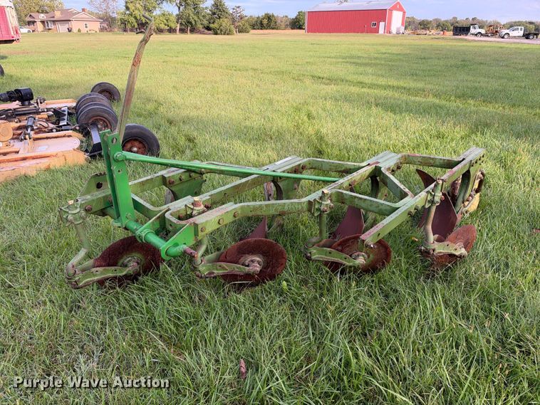 John Deere 4 bottom plow - EX2273