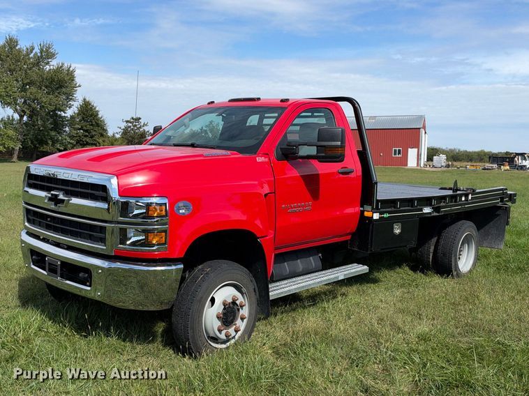 2021 Chevrolet  4500HD bale bed truck - EX2284