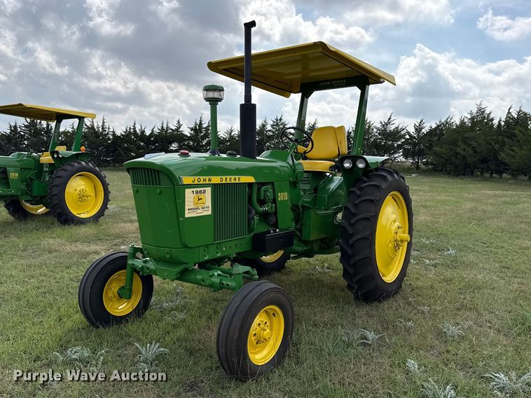 1962 John Deere 3010 tractor - FB8972